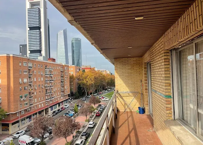 Chamartin St Calle Mauricio Legendre